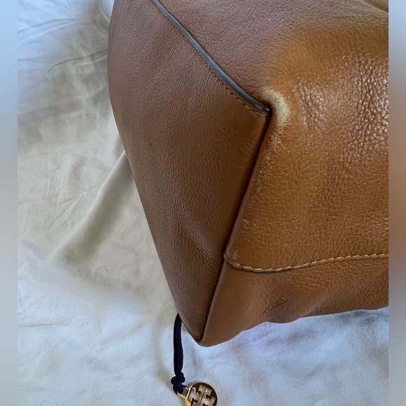 Tory Burch Taylor Hobo Bag - Picture 9 of 11